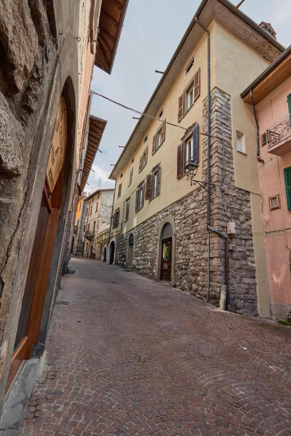 Charme Nel Borgo Di Bienno Di Design, Natura & Relax Екстер'єр фото