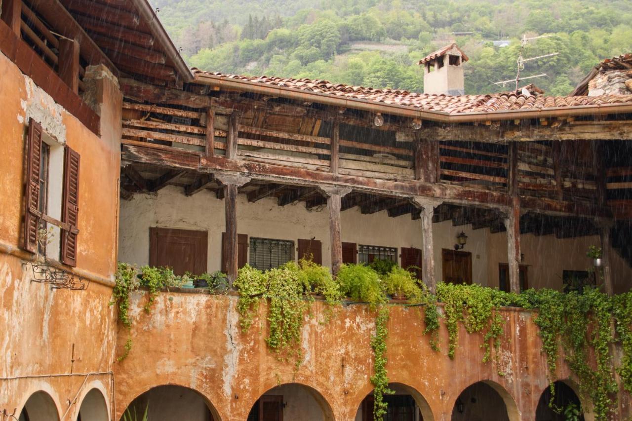 Charme Nel Borgo Di Bienno Di Design, Natura & Relax Екстер'єр фото