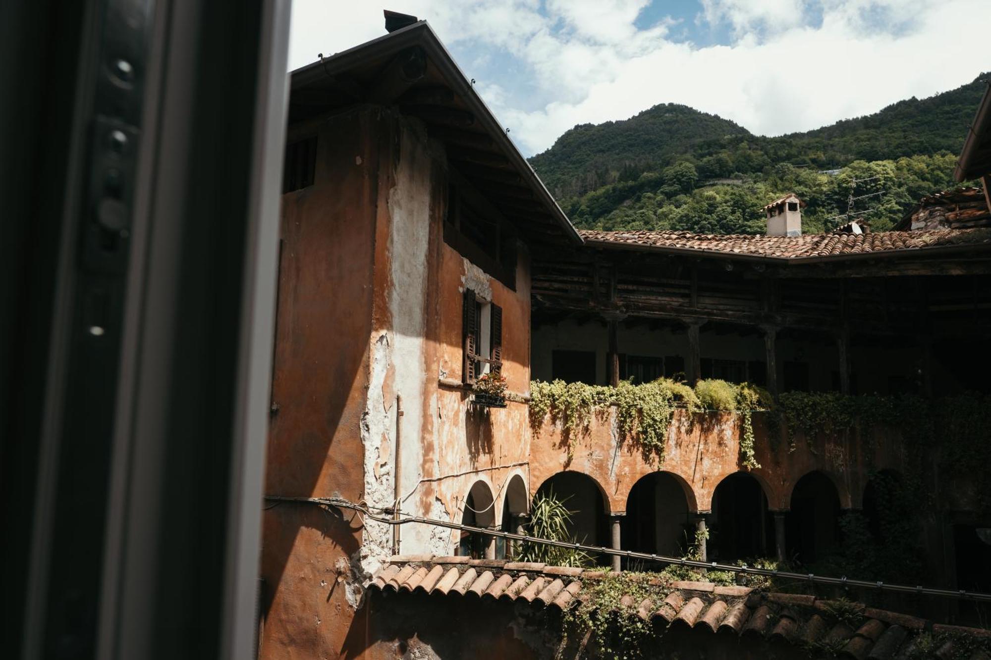 Charme Nel Borgo Di Bienno Di Design, Natura & Relax Екстер'єр фото